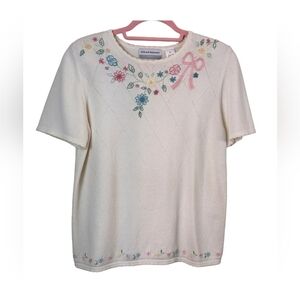 Vintage 1980's Alfred Dunner- Cottagecore, Embroidered Sweater Size 2XL 26ptp